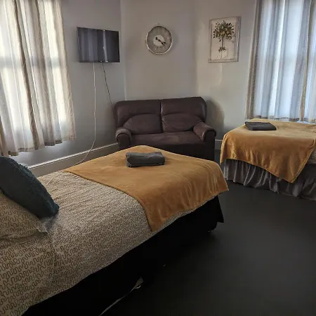 بيت ريفي The Fox *